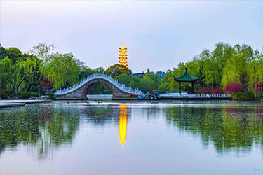 鹤鸣停国际旅行社.jpg